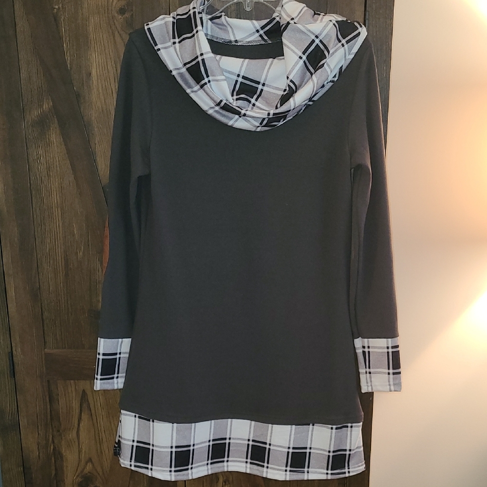 Amazon Essentials Long Sleeve Dress - Black and White Plaid
